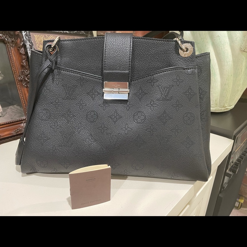 Brand New Authentic Louis Vuitton Marina Sevres